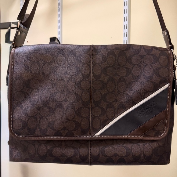 Coach Messenger Bag - Picture 1 of 10